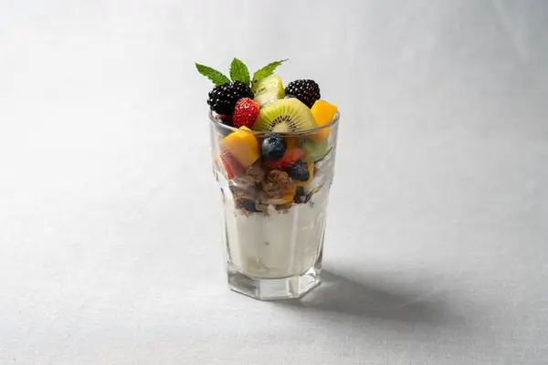 le-pain-quotidien - Yogurt Granola Parfait