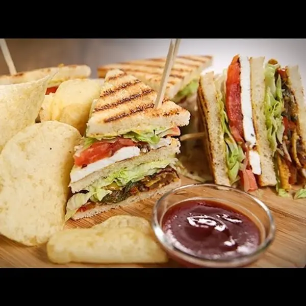 le-royale-palace - Veg Club Sandwich