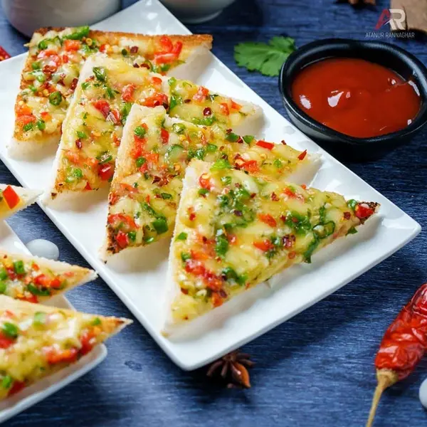 le-royale-palace - Chilli Cheese Toast