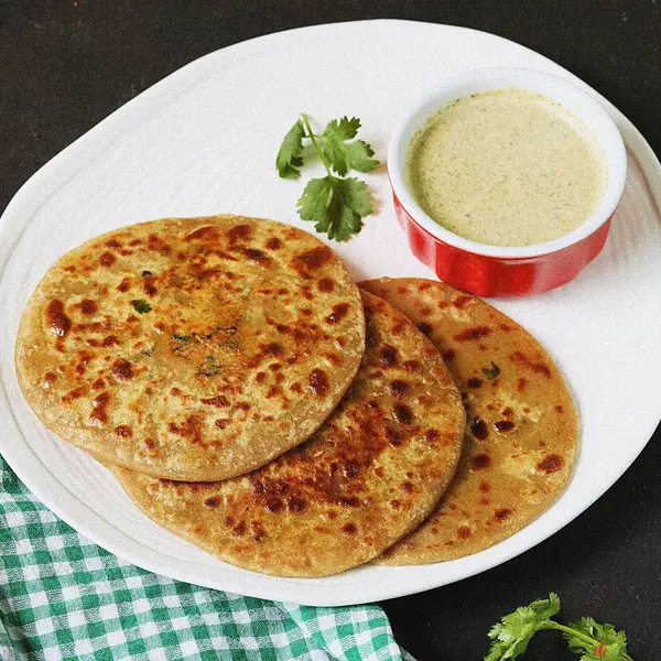 le-selena - Mooli Paratha