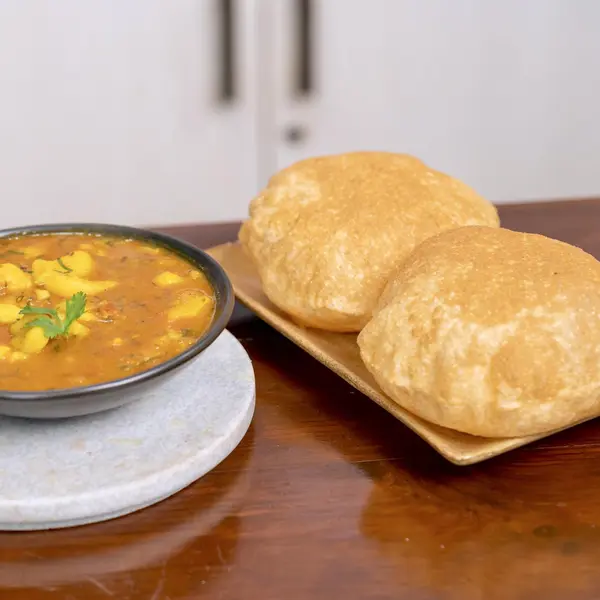 le-selena - Poori / Bhaji