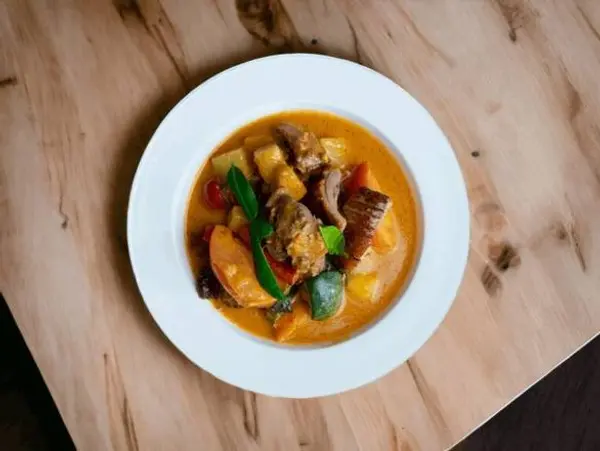 lers-ros-thai - Roasted Duck Curry