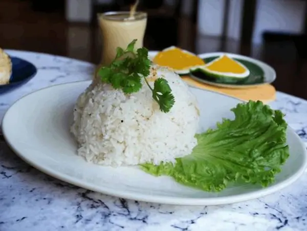 lers-ros-thai - Garlic and Ginger Rice