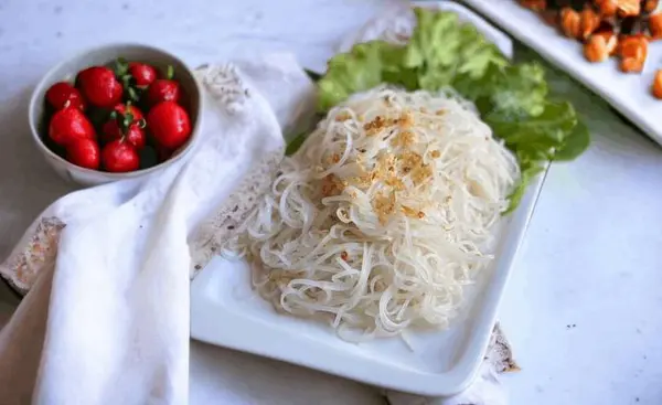 lers-ros-thai - Steamed Rice Noodle