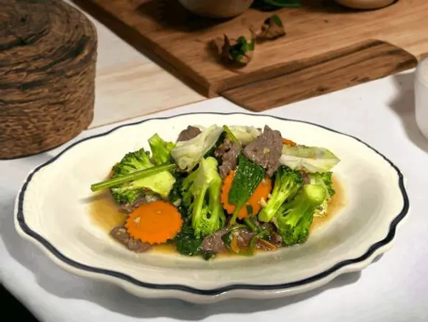 lers-ros-thai - Beef Mixed Vegetable