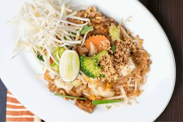 lers-ros-thai - Vegetarian Pad Thai