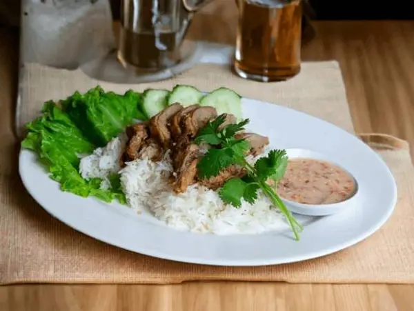 lers-ros-thai - Five Spices Duck (Rice Plate)