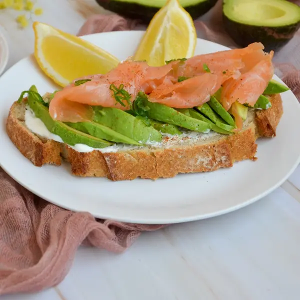 les-box-gourmandes - Classic avocado Toast