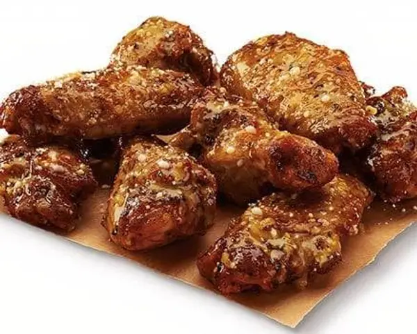 little-caesars - Caesar Wings® – Garlic Parmesan