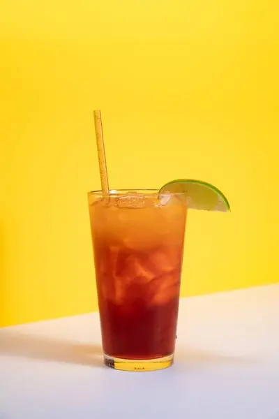 little-peacock - Lychee Hibiscus Iced Tea