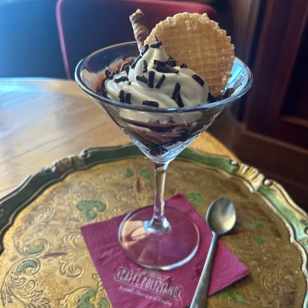 locale-storico-ditalia - Yogurt Cream
