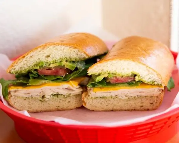 lous-cafe - Chicken Pesto Sandwich