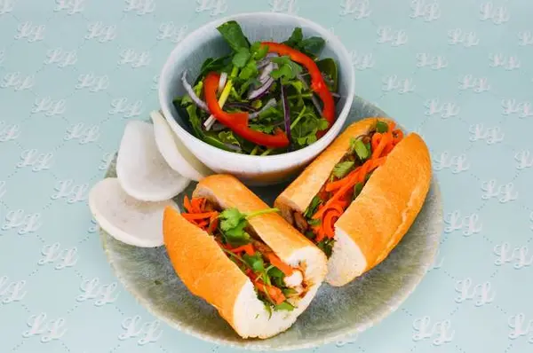 luc-lac-vietnamese-kitchen - Banh Mi - Chicken