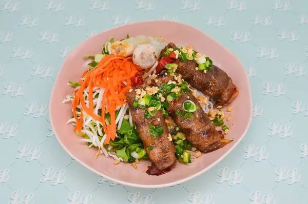 luc-lac-vietnamese-kitchen - Vermicelli Bowl - Steak Roll