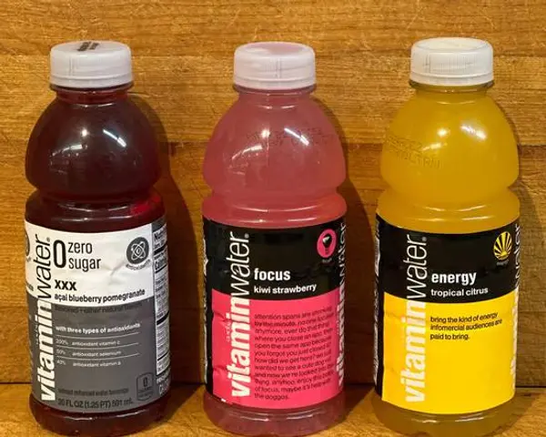 lucca-delicatessen - Vitamin Water