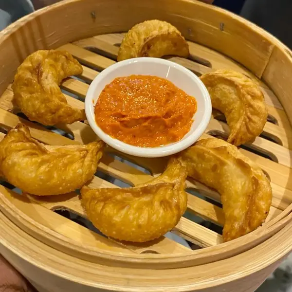 luxury-cafe - Fried momo