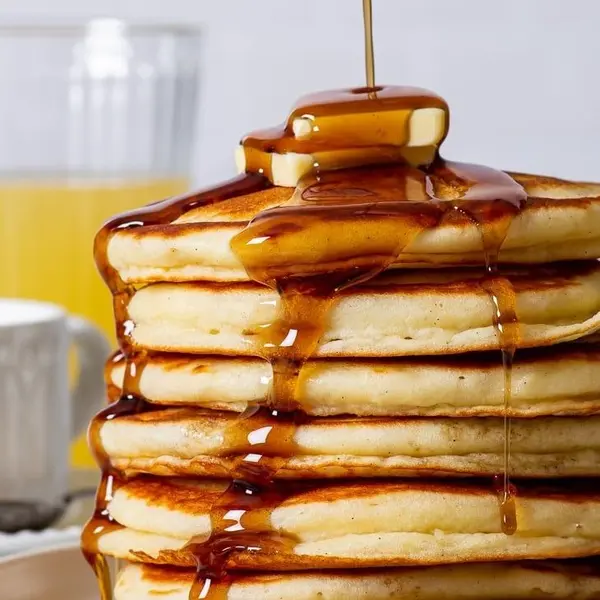 luxury-cafe - Golden Pineapple Pancake