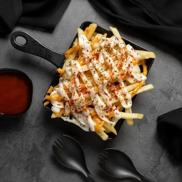 luxury-cafe - CHEESY FRENCH FRIES