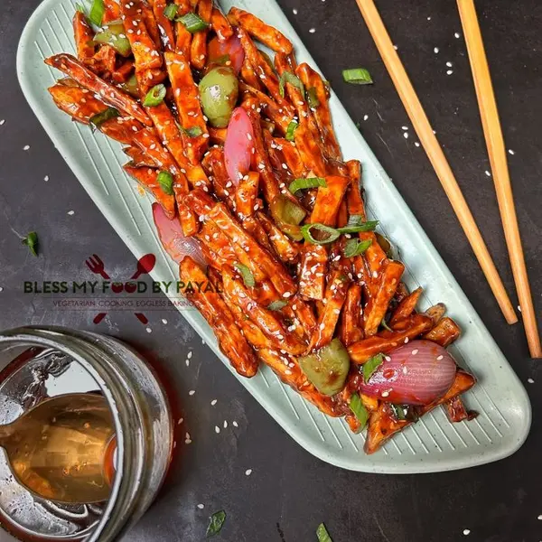 luxury-cafe - HONEY CHILLI POTATO