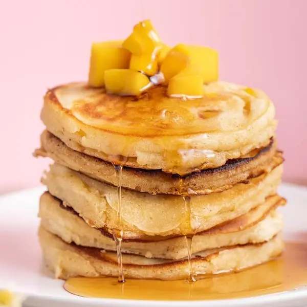 luxury-cafe - Mango Alphonso Pancake