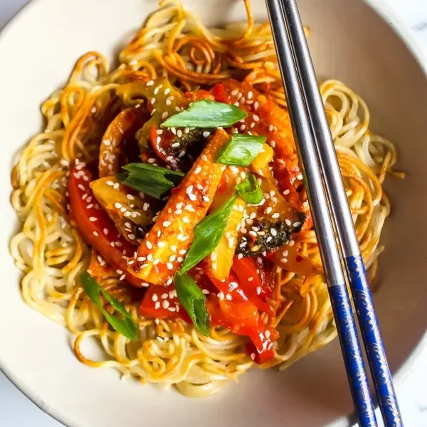 luxury-cafe - Pen fried noodles