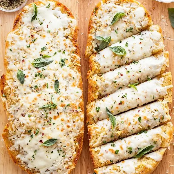 luxury-cafe - Cheesy Garlic bread
