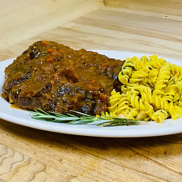 maccheroni-republic - Ossobuco con salsa di arrosto e fusilli