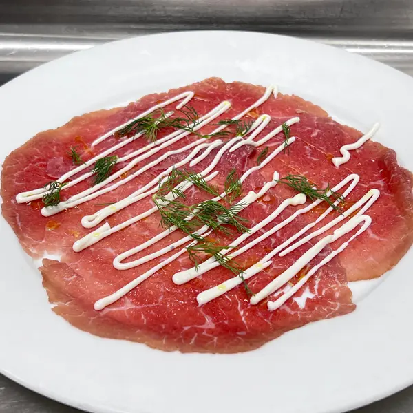 maccheroni-republic - Bresaola Carpaccio با کرم پارمزان