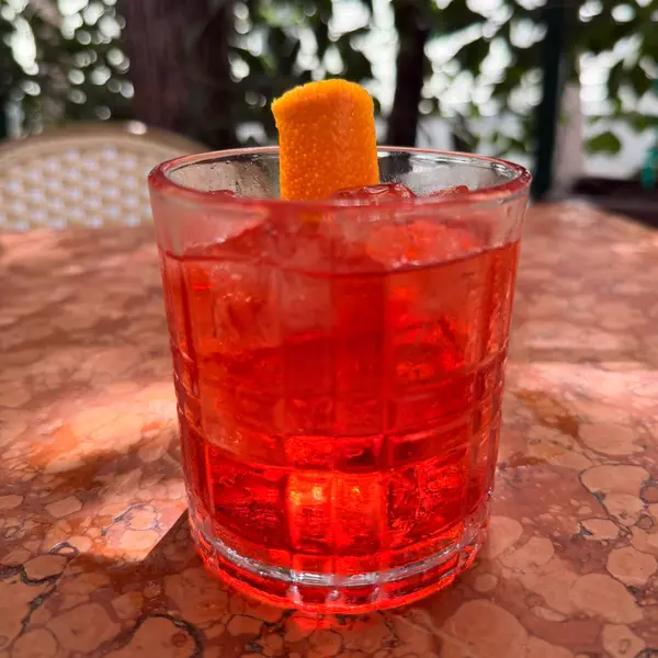maccheroni-republic - Mezcal Negroni