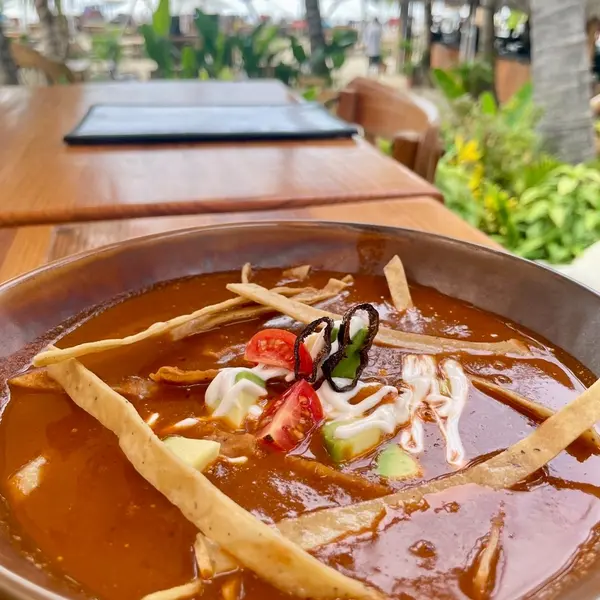 maika-sayulita - Azteca Sopa