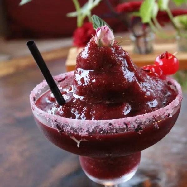 maika-sayulita - Margarita Cereza Negra