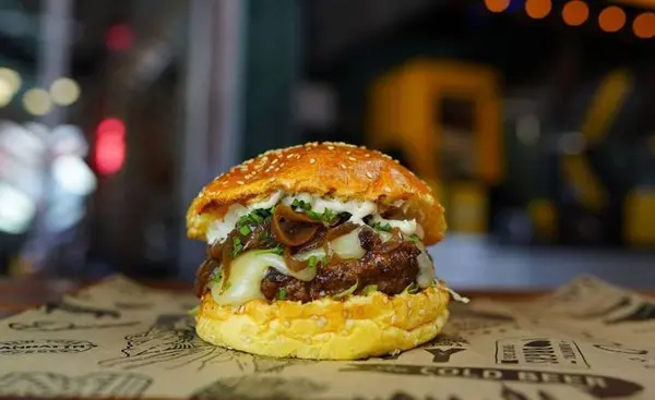 manhattns-burgers - Gotham Burger