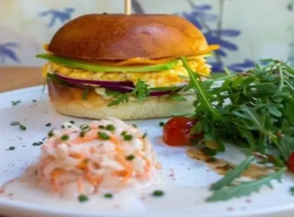 marceau-cafe-charenton - Egg burger