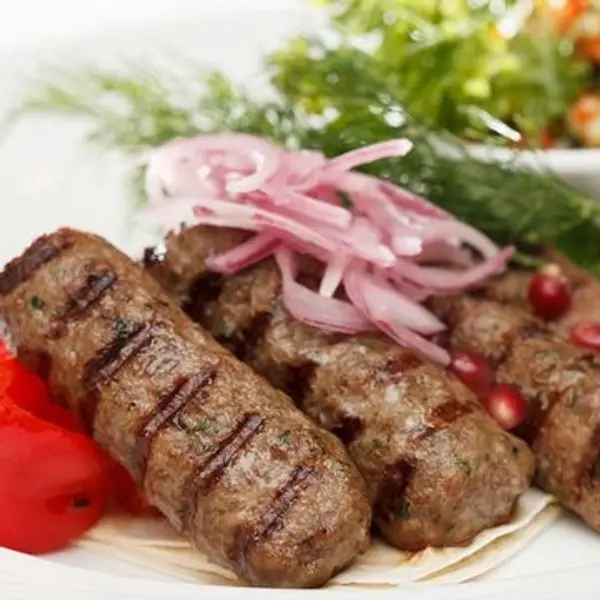 masaya-resturant - Plato de kebab bosnio