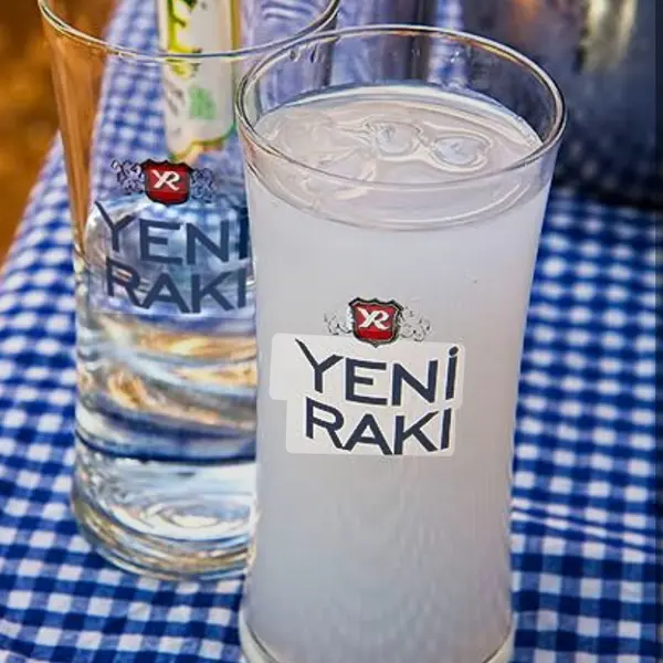 mavi-masa-balik-restaurant-cafe-bar - Raki TEK