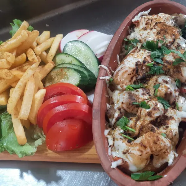 mavi-masa-balik-restaurant-cafe-bar - KARIDES guvec ( prawn)