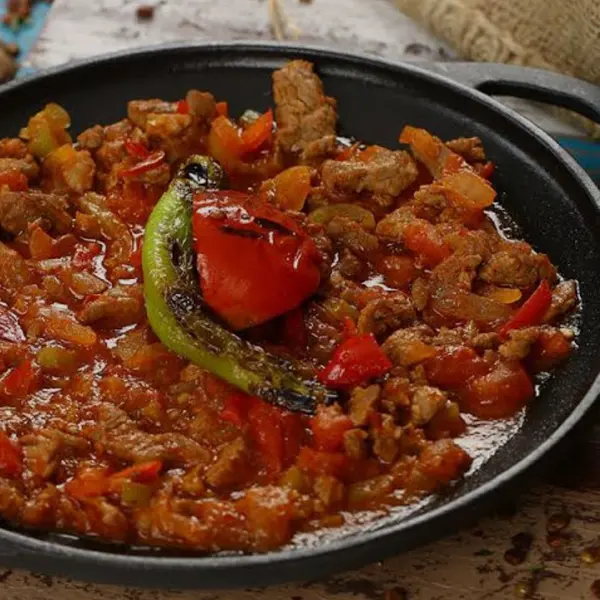 mavi-masa-balik-restaurant-cafe-bar - SAC TAVA (pan fried meat)