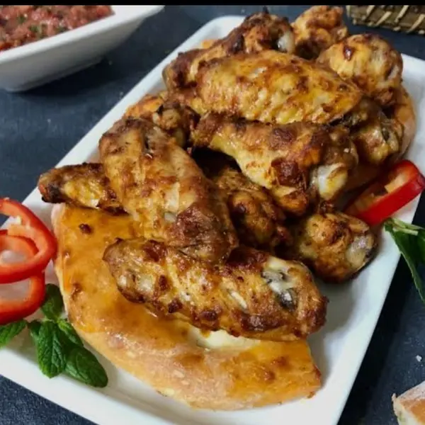 mavi-masa-balik-restaurant-cafe-bar - KANAT (chiken wing)