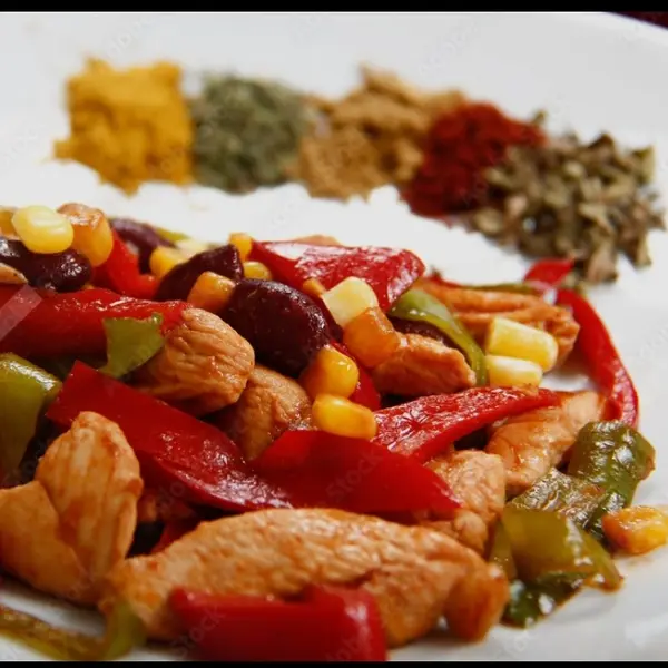 mavi-masa-balik-restaurant-cafe-bar - MEKSIKA soslu (chıcken ın spıcy sauce)