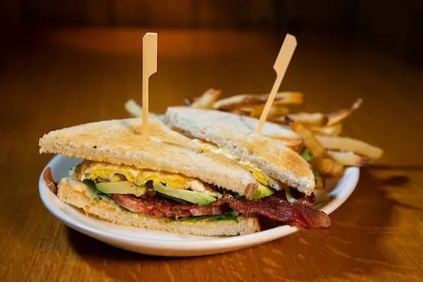 mcmenamins-blue-moon-tavern-grill - Calexit BLTA Sandwich