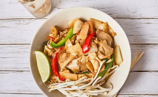 meesen-thai-eatery - 19. Pad Kee Mao