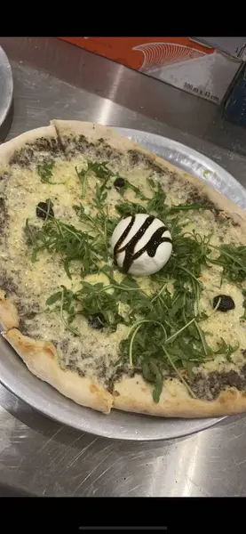 melekh-a-pizza - Pizza truffe Burrata