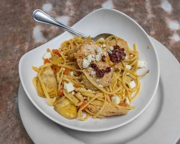 milos-city-cafe - Chicken Linguine