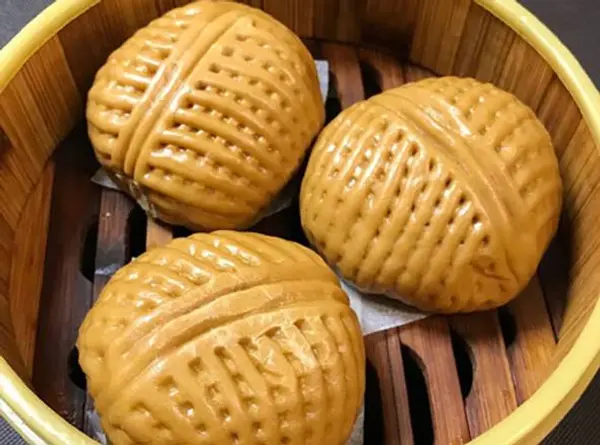 ming-dynasty - Steamed Walnut Bun 核桃包