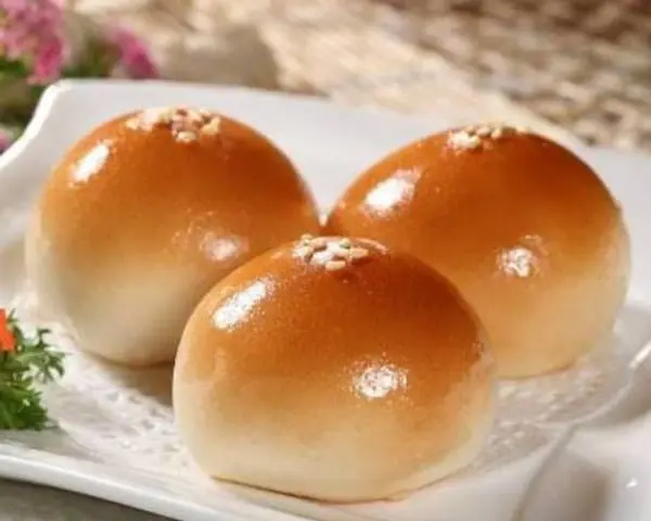 ming-dynasty - Baked BBQ Pork Bun 叉烤 焗餐包