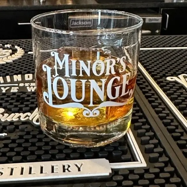 minors-lounge - Handpicked Pour