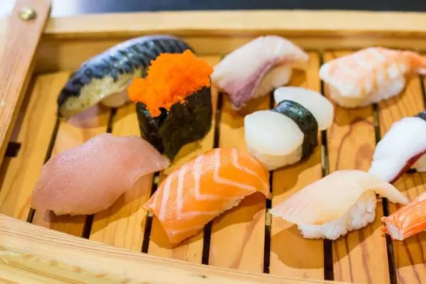 miso-japanese-cuisine - Nigiri Moriawase