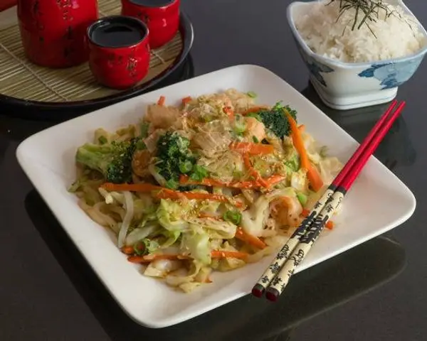 miso-japanese-cuisine - Shrimp Yakiudon