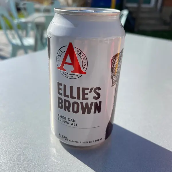mokeys-boards-and-brews - Ellie marrón