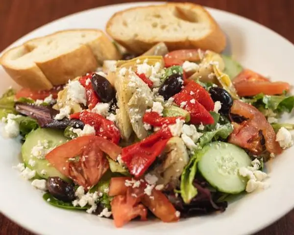 morning-due-cafe - Mixed Greens and Artichoke Salad